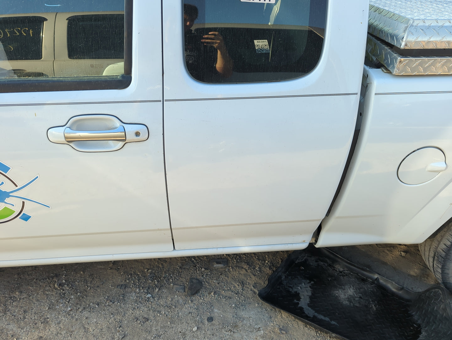 2004-2012 Chevrolet Colorado Driver Rear Door Oem - Oemusedautoparts1.com
