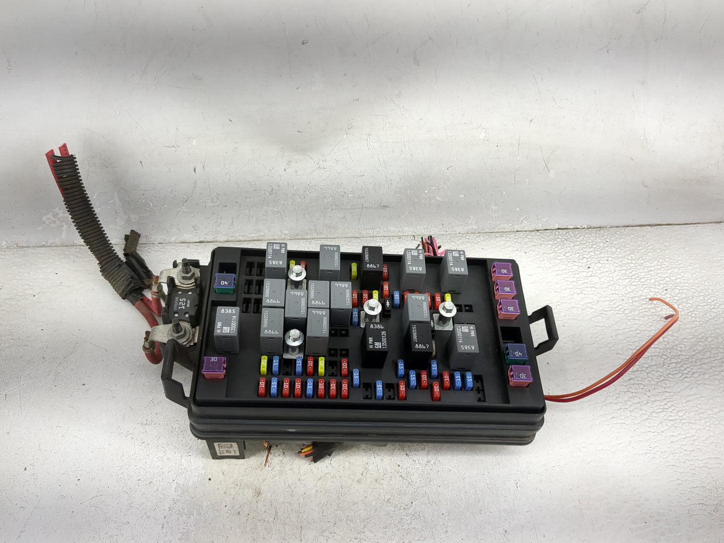 2009-2012 Chevrolet Colorado Fusebox Fuse Box Panel Relay Module P/N:2088519 20885194 Fits Fits 2009 2010 2011 2012 OEM Used
