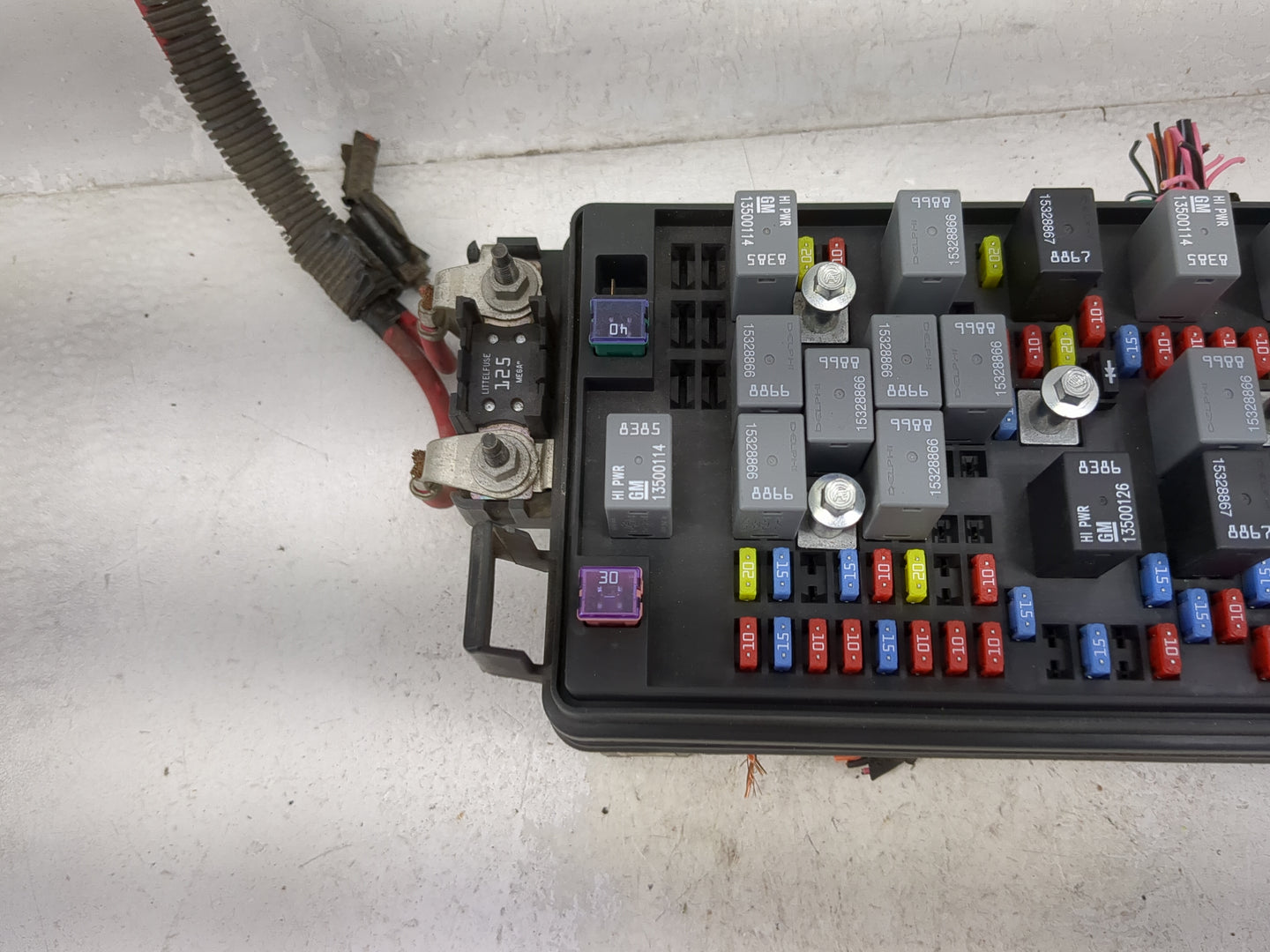 2009-2012 Chevrolet Colorado Fusebox Fuse Box Panel Relay Module P/N:2088519 20885194 Fits Fits 2009 2010 2011 2012 OEM Used