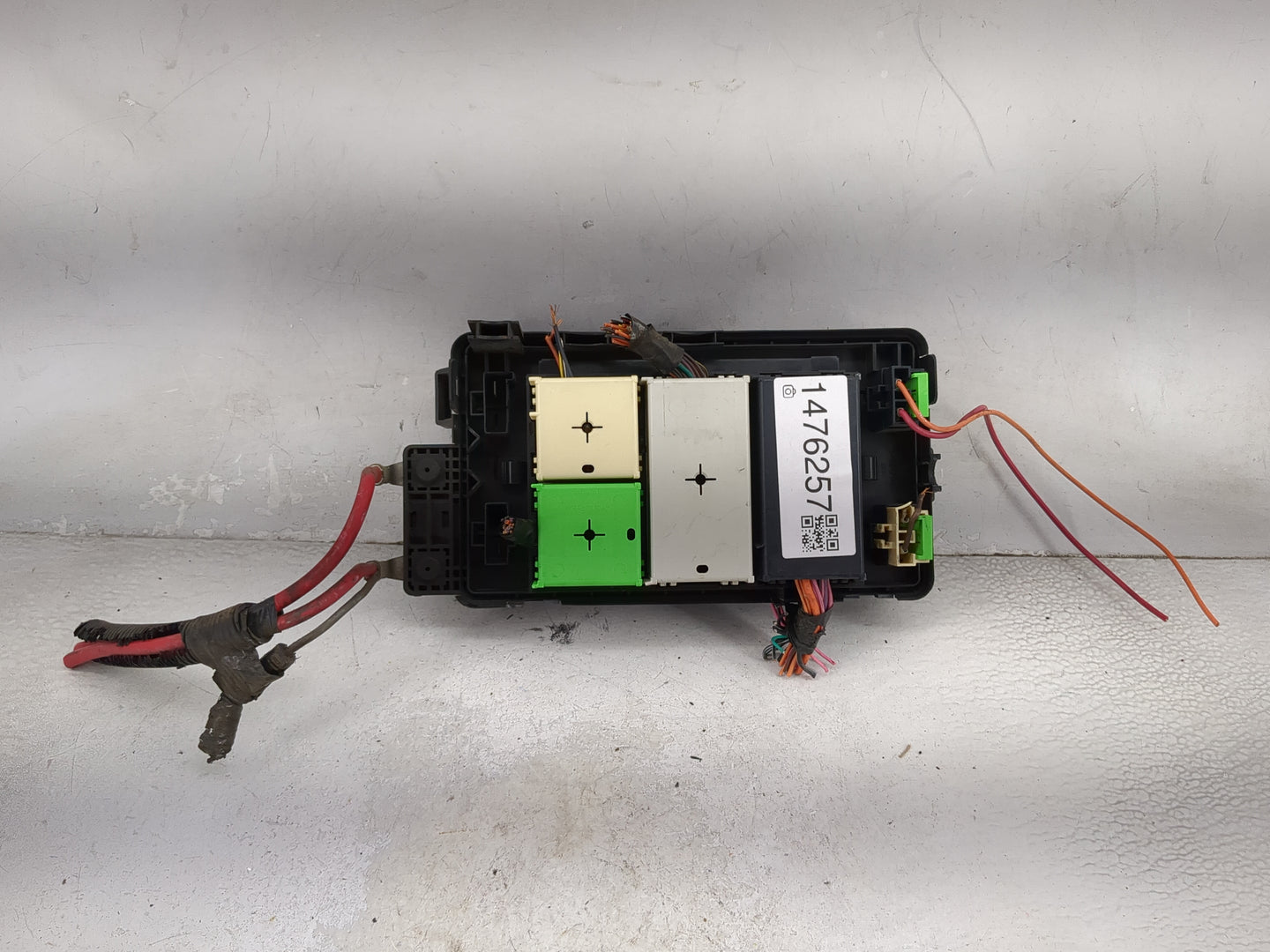 2009-2012 Chevrolet Colorado Fusebox Fuse Box Panel Relay Module P/N:2088519 20885194 Fits Fits 2009 2010 2011 2012 OEM Used