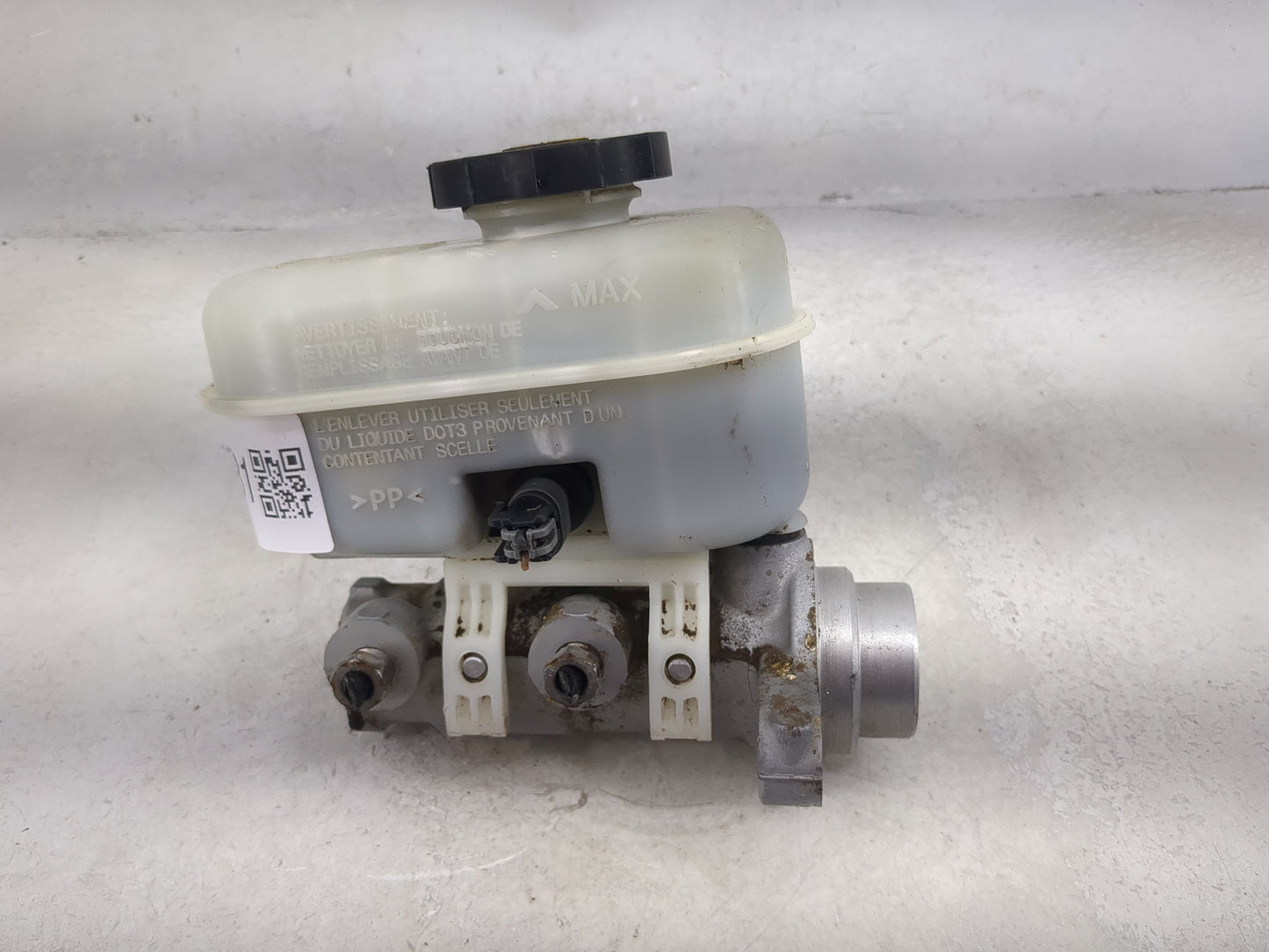 2009-2012 Chevrolet Colorado Brake Master Cylinder 1491981 - Oemusedautoparts1.com