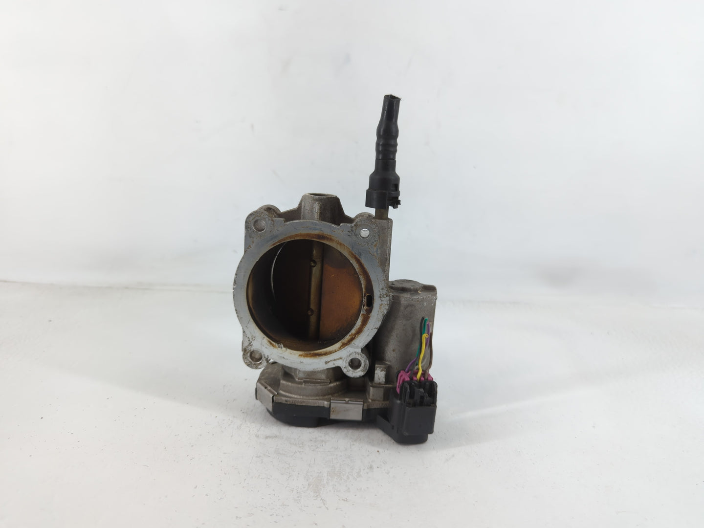 2008-2012 Chevrolet Colorado Throttle Body P/N:1640AA018AA6008C Fits Fits 2008 2009 2010 2011 2012 OEM Used Auto Parts - Oem