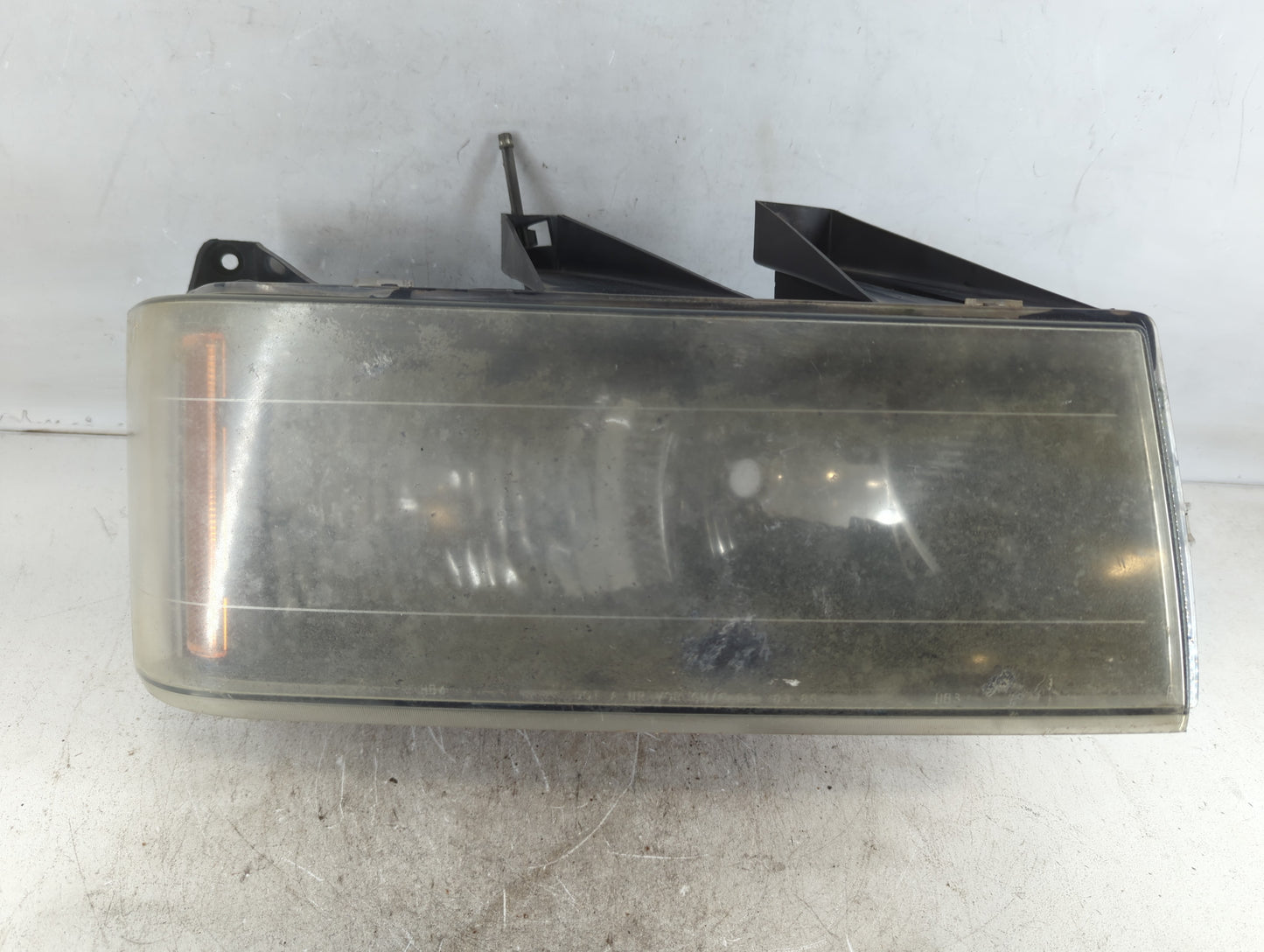 2004 Chevrolet Colorado Passenger Right Oem Head Light Headlight Lamp - Oemusedautoparts1.com