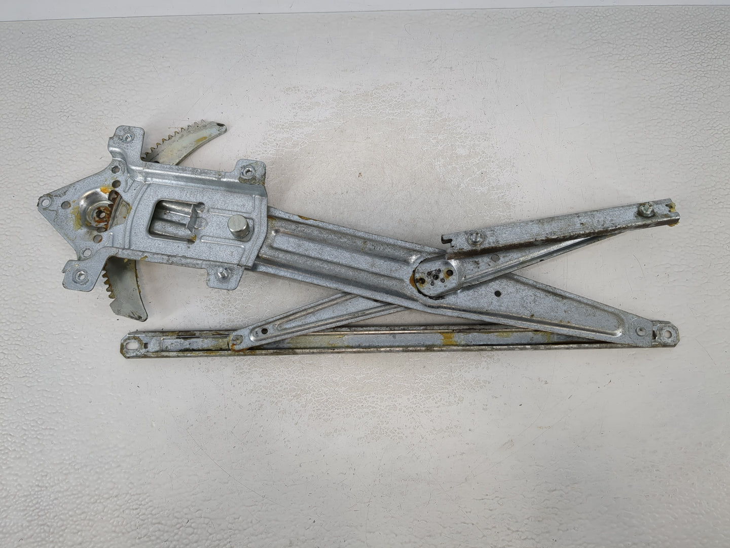 2004-2012 Chevrolet Colorado Window Regulator Passenger Front - Oemusedautoparts1.com