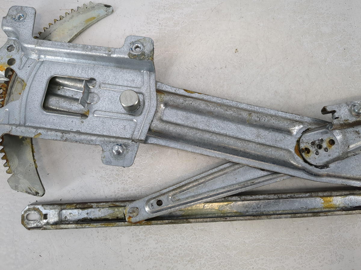 2004-2012 Chevrolet Colorado Used Window Regulator Passenger Front 967827 - Oemusedautoparts1.com