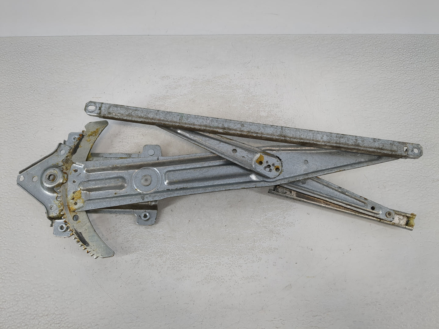 2004-2012 Chevrolet Colorado Used Window Regulator Passenger Front - Oemusedautoparts1.com
