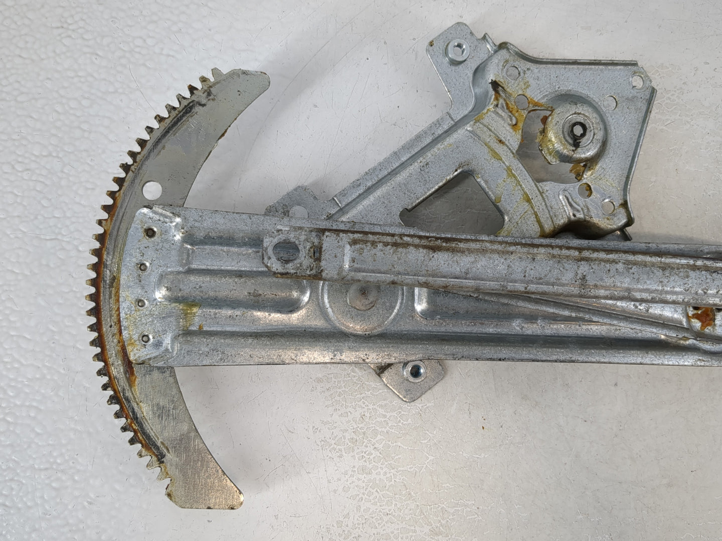 2004-2012 Chevrolet Colorado Driver Left Front Window Regulator 968352 - Oemusedautoparts1.com