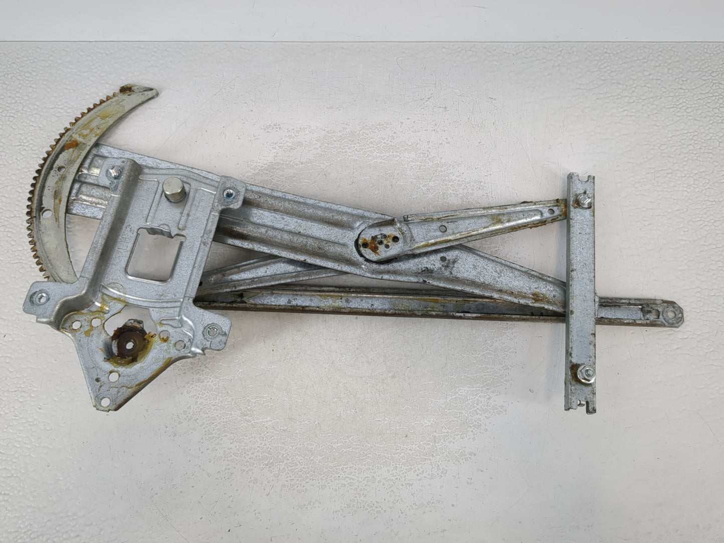 2004-2012 Chevrolet Colorado Driver Left Front Window Regulator 968352 - Oemusedautoparts1.com