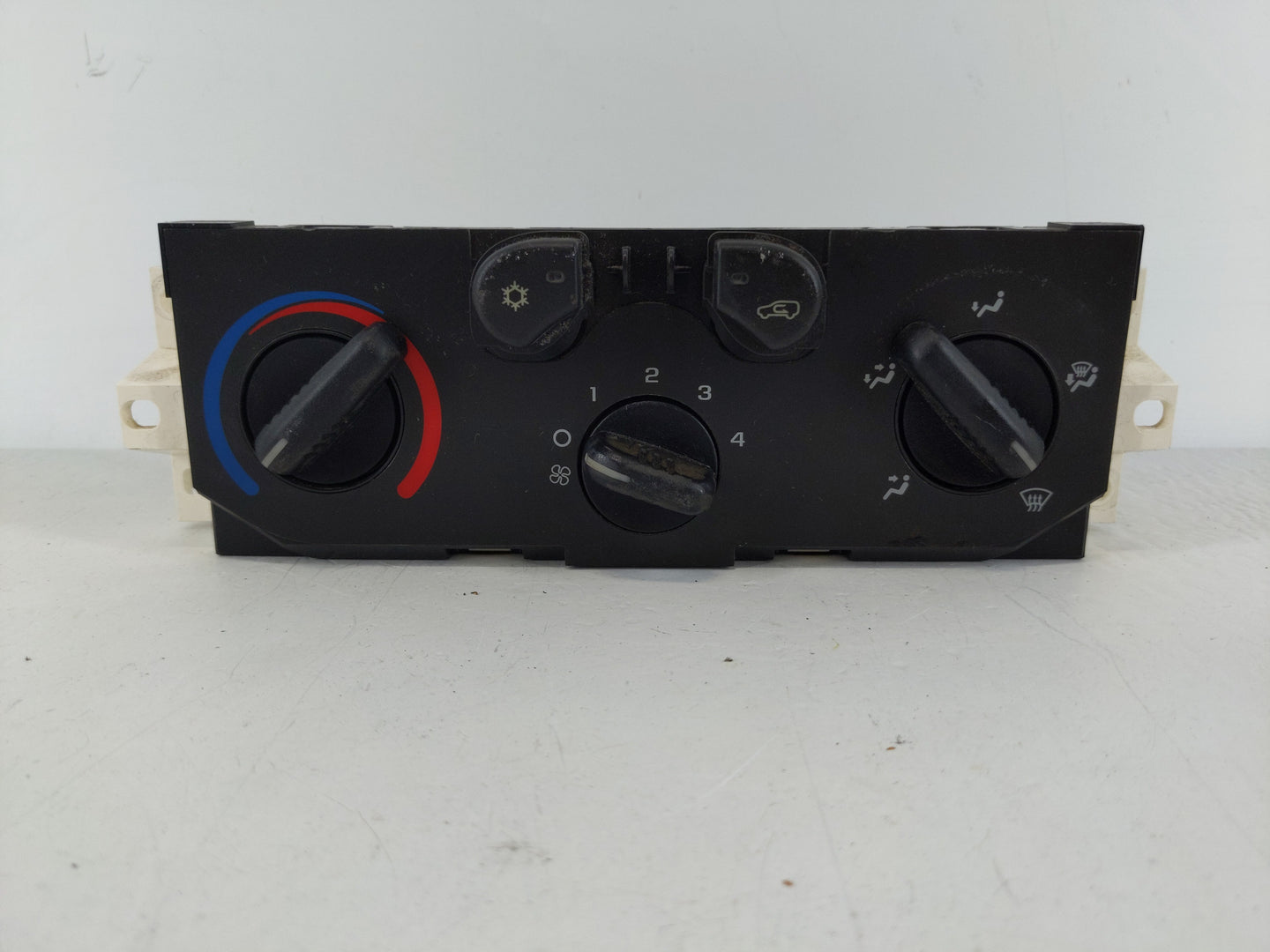 2004-2012 Chevrolet Colorado Climate Control Module Temperature AC/Heater Replacement P/N:258418569301 Fits OEM Used Auto Pa