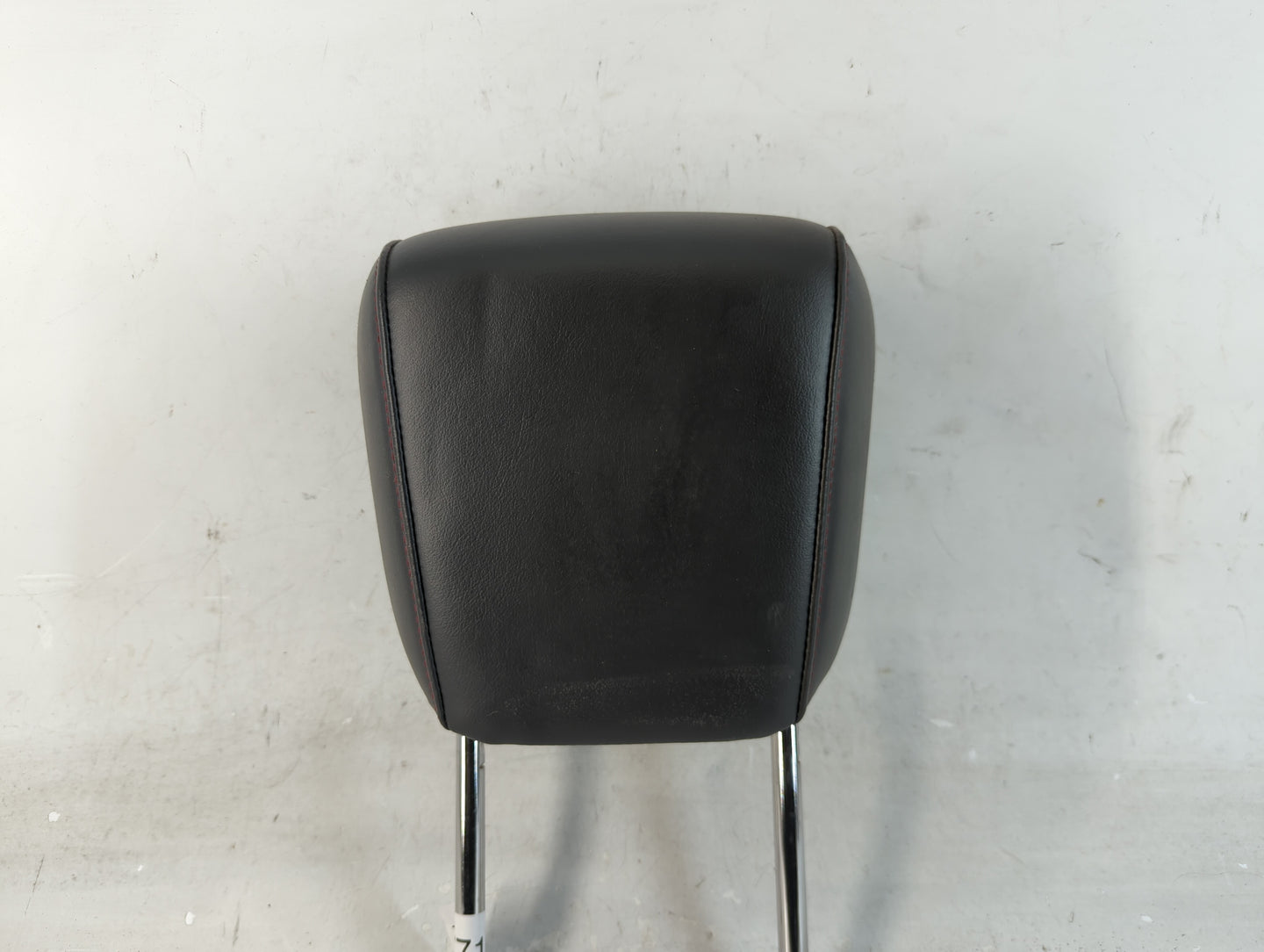 2010-2011 Chevrolet Equinox Headrest Head Rest Rear Seat Fits Fits 2010 2011 OEM Used Auto Parts - Oemusedautoparts1.com