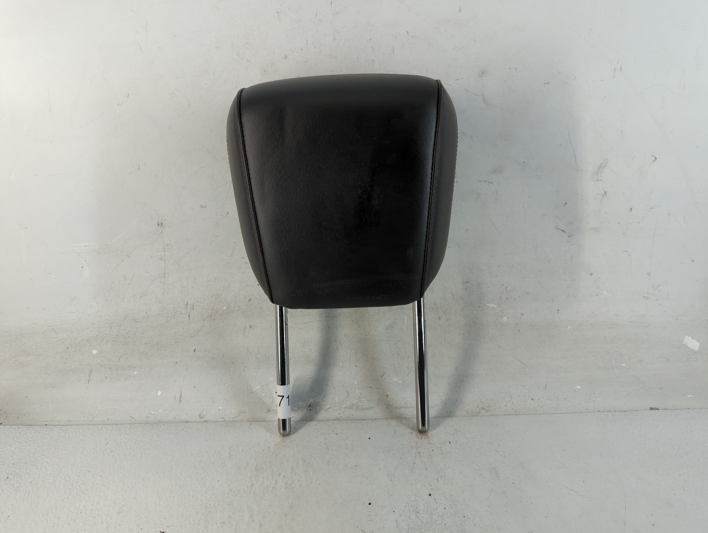 2010-2011 Chevrolet Equinox Headrest Head Rest Rear Seat Fits Fits 2010 2011 OEM Used Auto Parts - Oemusedautoparts1.com