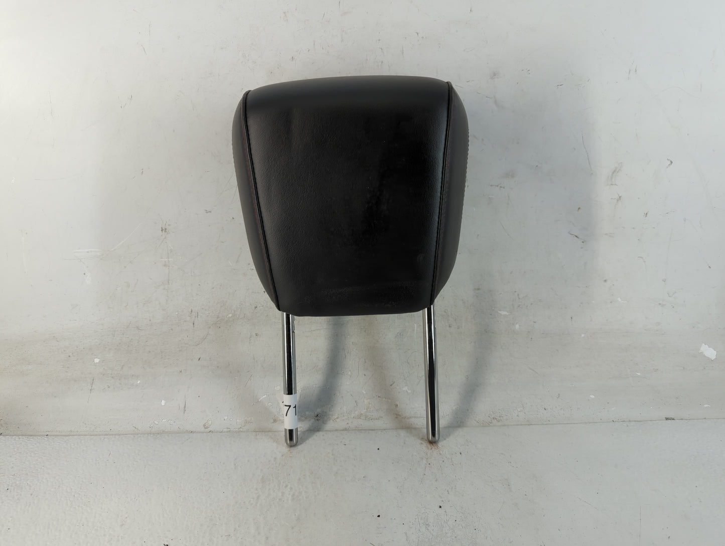 2010-2011 Chevrolet Equinox Headrest Head Rest Rear Seat Fits Fits 2010 2011 OEM Used Auto Parts - Oemusedautoparts1.com
