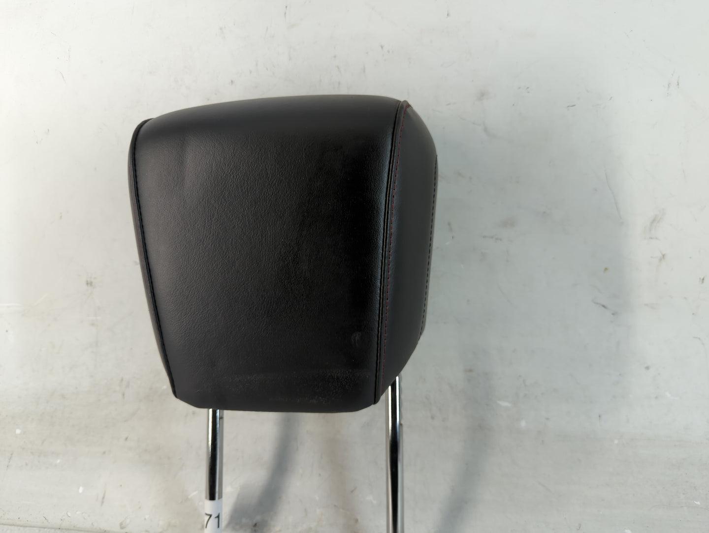 2010-2011 Chevrolet Equinox Headrest Head Rest Rear Seat Fits Fits 2010 2011 OEM Used Auto Parts - Oemusedautoparts1.com