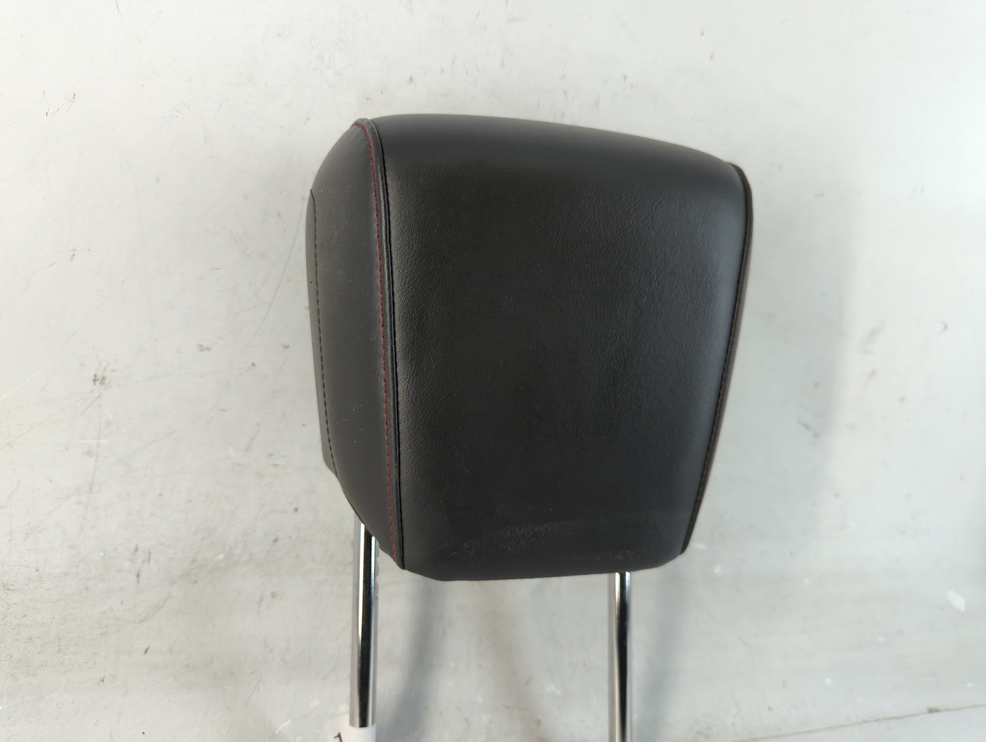 2010-2011 Chevrolet Equinox Headrest Head Rest Rear Seat Fits Fits 2010 2011 OEM Used Auto Parts - Oemusedautoparts1.com