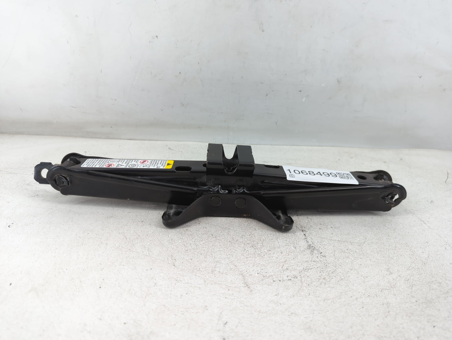 2010 Chevrolet Equinox Spare Scissor Car Jack 1068499 - Oemusedautoparts1.com