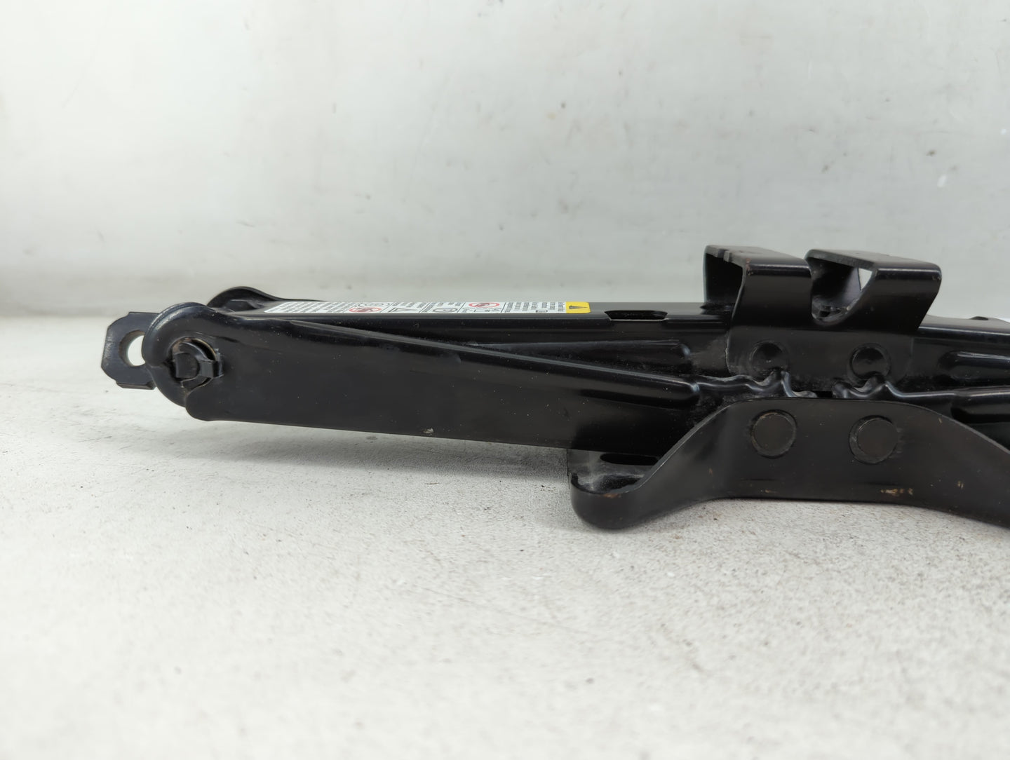 2010 Chevrolet Equinox Spare Scissor Car Jack 1068499 - Oemusedautoparts1.com