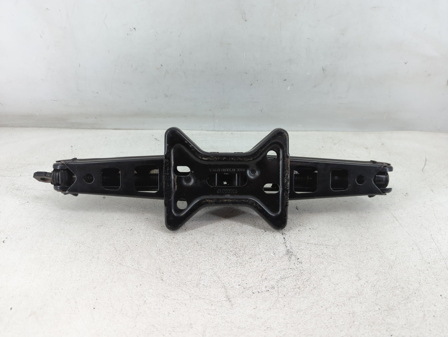 2010 Chevrolet Equinox Spare Scissor Car Jack 1068499 - Oemusedautoparts1.com