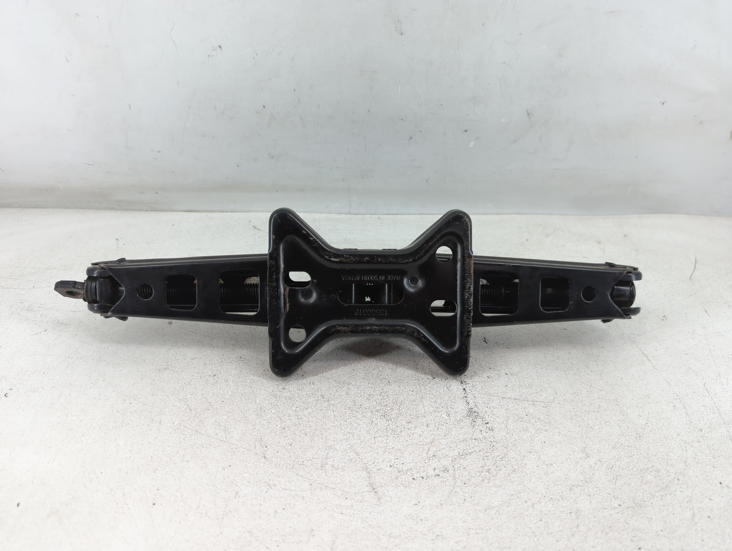 2010 Chevrolet Equinox Spare Scissor Car Jack 1068499 - Oemusedautoparts1.com