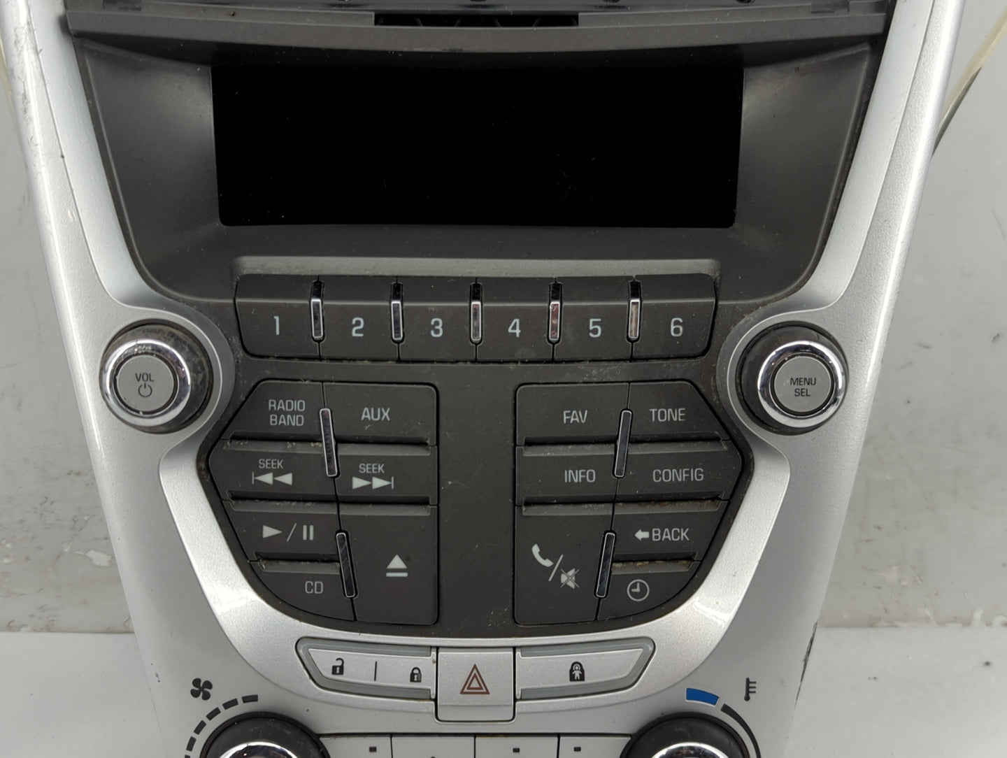 2010-2011 Chevrolet Equinox Radio AM FM Cd Player Receiver Replacement P/N:95952766G Fits Fits 2010 2011 OEM Used Auto Parts