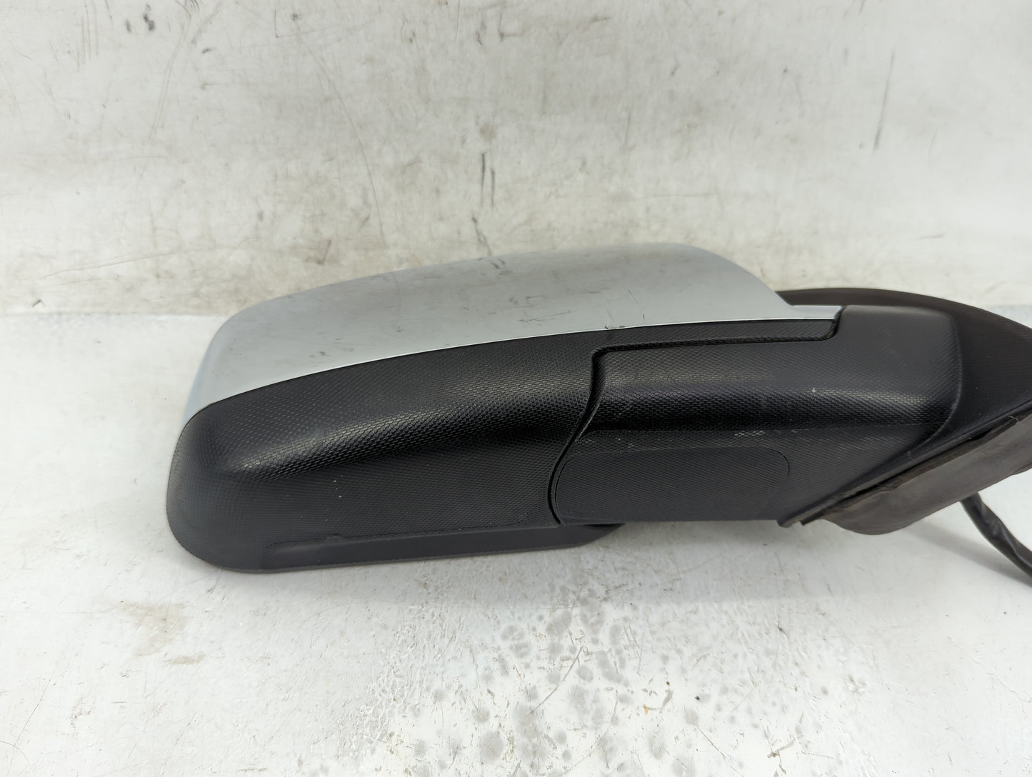 2010-2011 Chevrolet Equinox Passenger Side View Mirror - Right Door Mirror OEM Used - Oemusedautoparts1.com