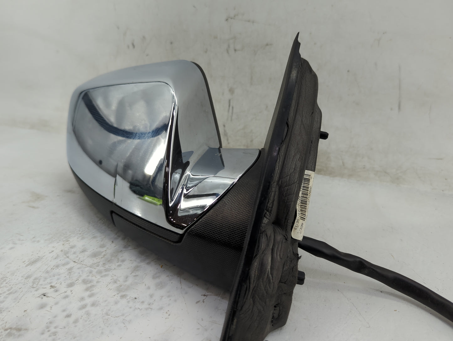 2010-2011 Chevrolet Equinox Passenger Side View Mirror - Right Door Mirror OEM Used - Oemusedautoparts1.com