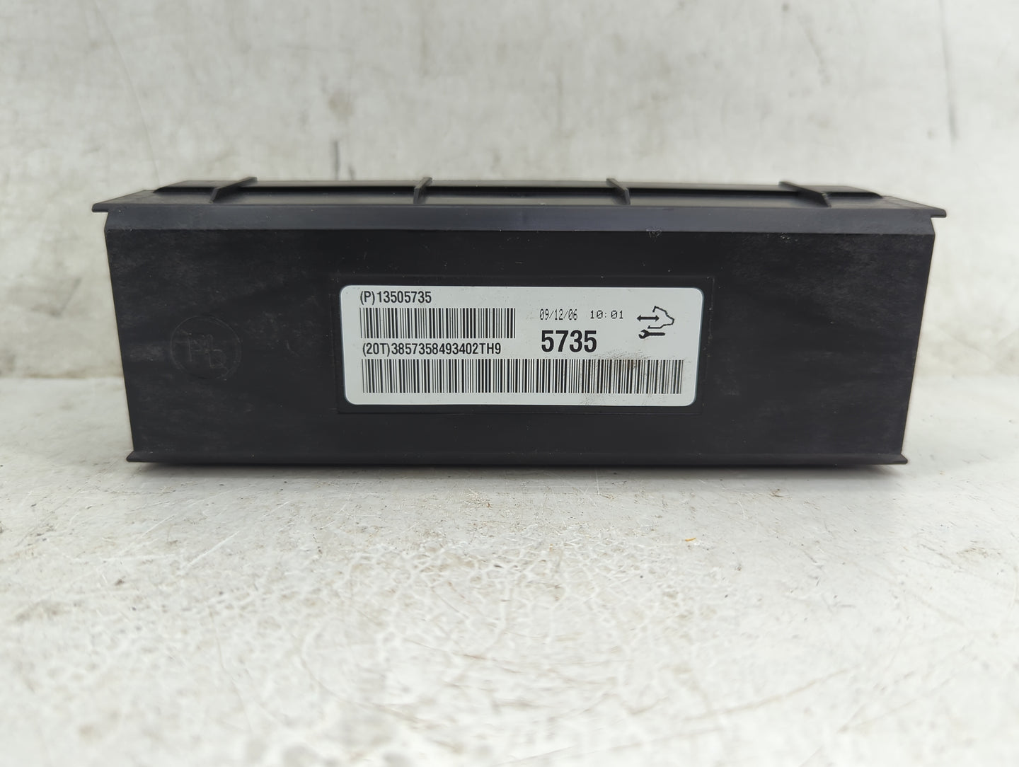 2010-2010 Chevrolet Equinox Body Control Module Bcm Inner Cabin Fuse Box - Oemusedautoparts1.com