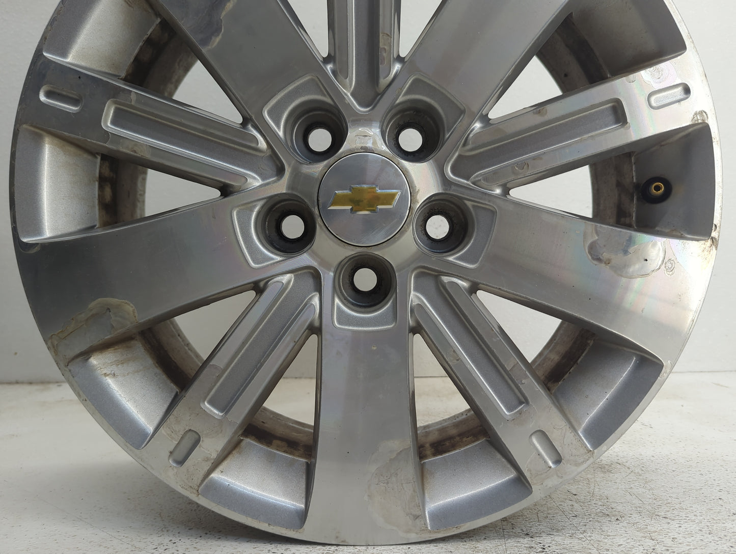 2010-2012 Chevrolet Equinox Oem Wheel Rim - Oemusedautoparts1.com