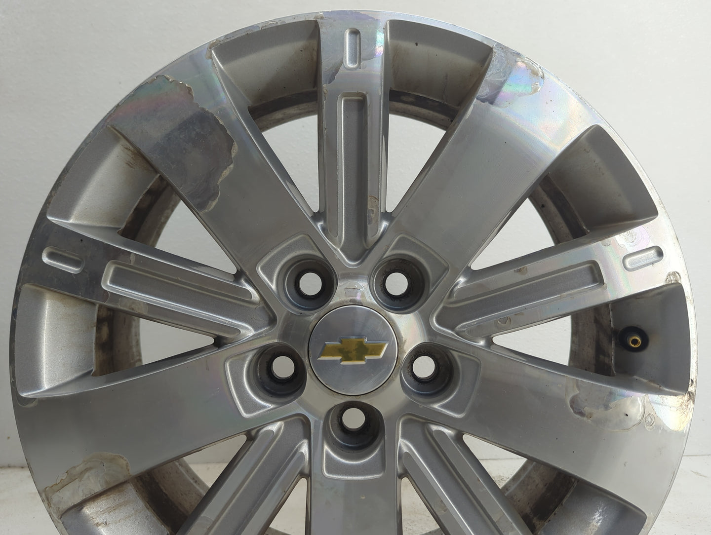 2010-2012 Chevrolet Equinox Oem Wheel Rim - Oemusedautoparts1.com