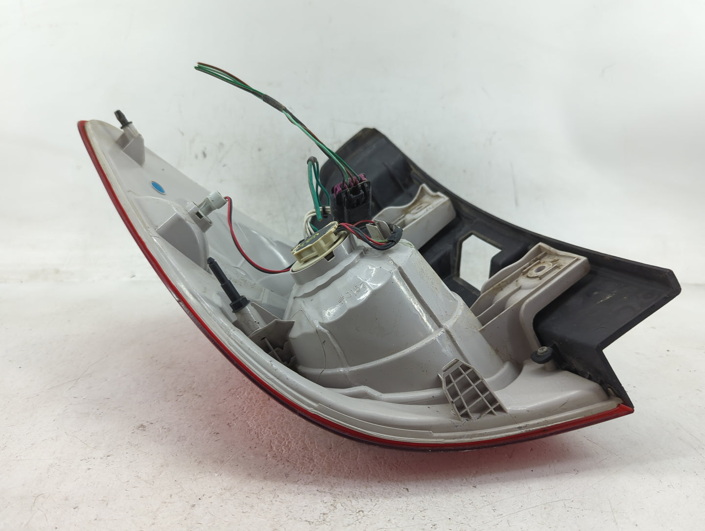 2010-2015 Chevrolet Equinox Tail Light Assembly Passenger Right OEM Fits Fits 2010 2011 2012 2013 2014 2015 OEM Used Auto Pa