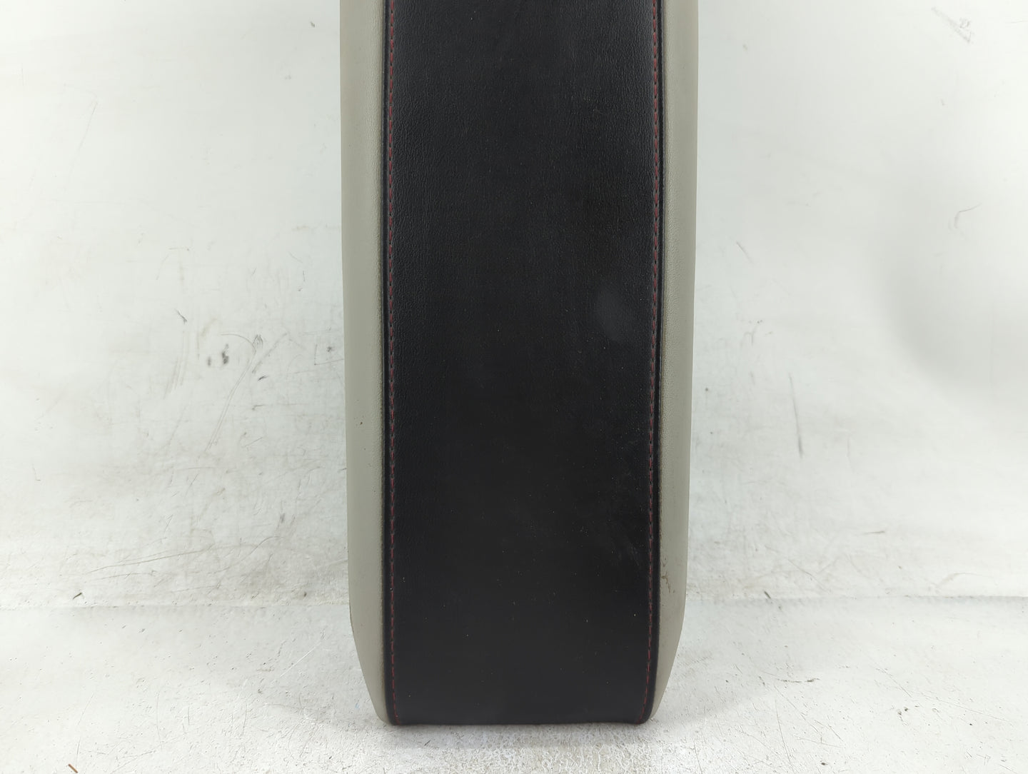 2010-2011 Chevrolet Equinox Center Console Armrest Cover Lid Fits Fits 2010 2011 OEM Used Auto Parts - Oemusedautoparts1.com
