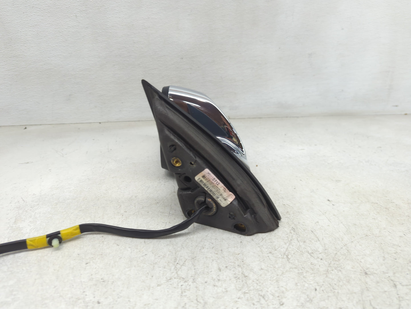 2010-2011 Chevrolet Equinox Driver Side View Mirror - Left Door Mirror OEM Used - Oemusedautoparts1.com