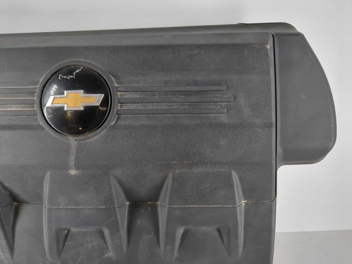 2010 Chevrolet Equinox Engine Cover - Oemusedautoparts1.com