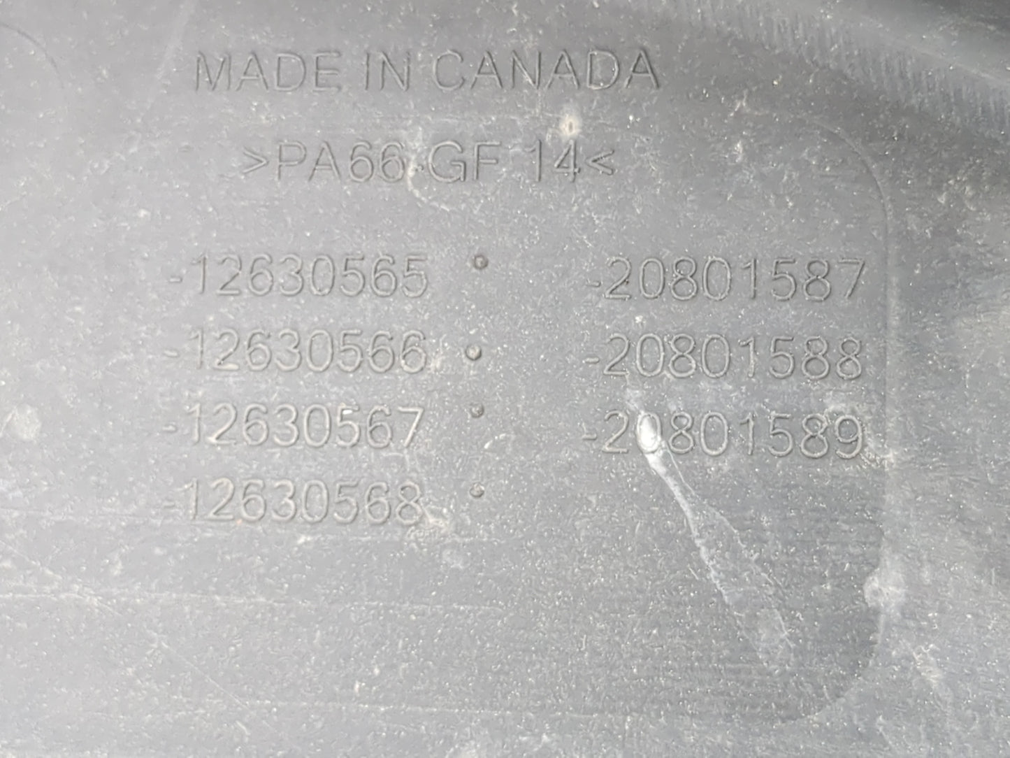 2010 Chevrolet Equinox Engine Cover - Oemusedautoparts1.com