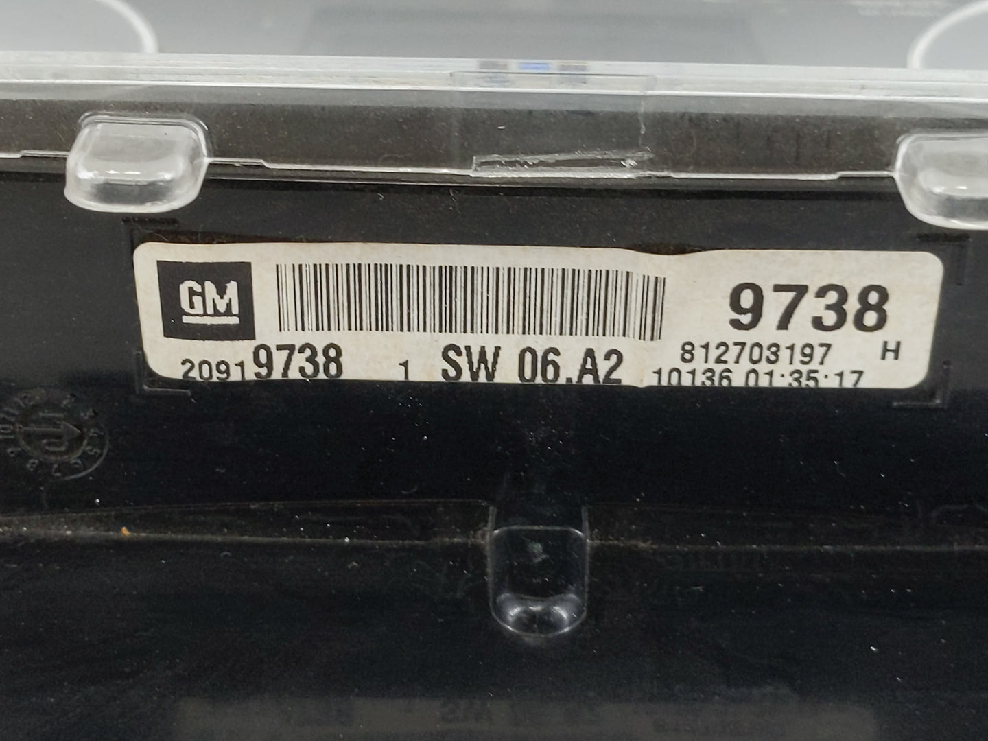 2010 Chevrolet Equinox Instrument Cluster Speedometer Gauges P/N:20919738 Fits OEM Used Auto Parts - Oemusedautoparts1.com