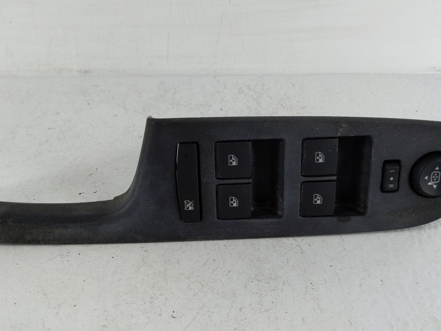 2010-2017 Chevrolet Equinox Master Power Window Switch Replacement Driver Side Left P/N:20917599 Fits OEM Used Auto Parts - 