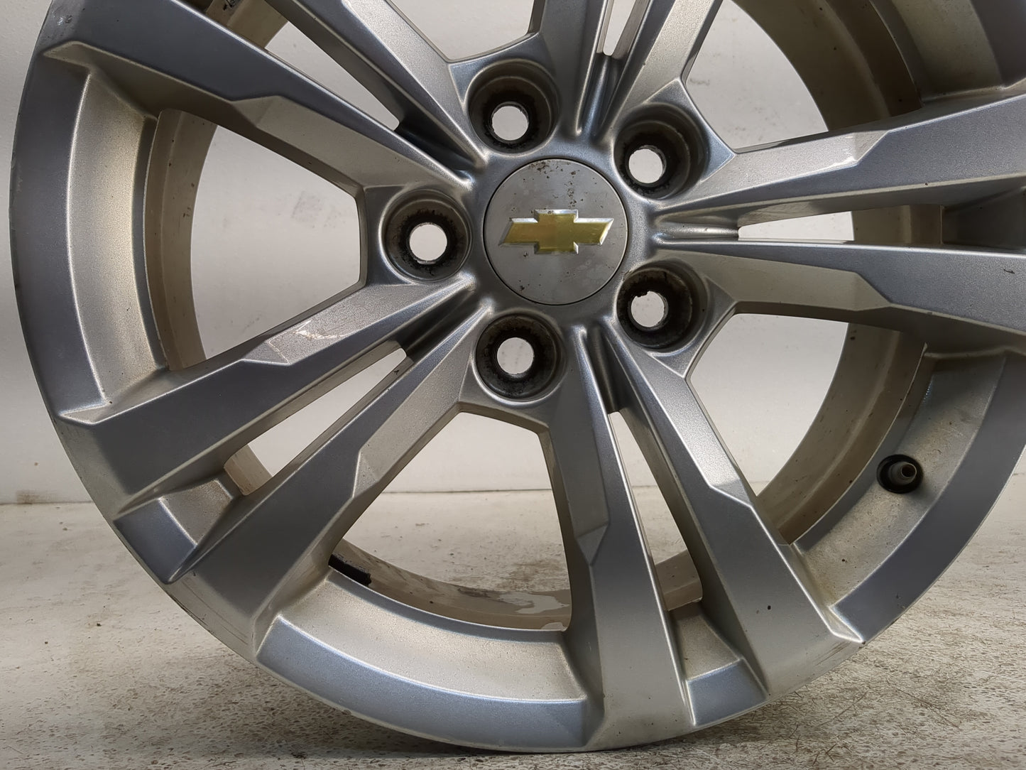 2010-2017 Chevrolet Equinox Oem Wheel Rim 1159805 - Oemusedautoparts1.com