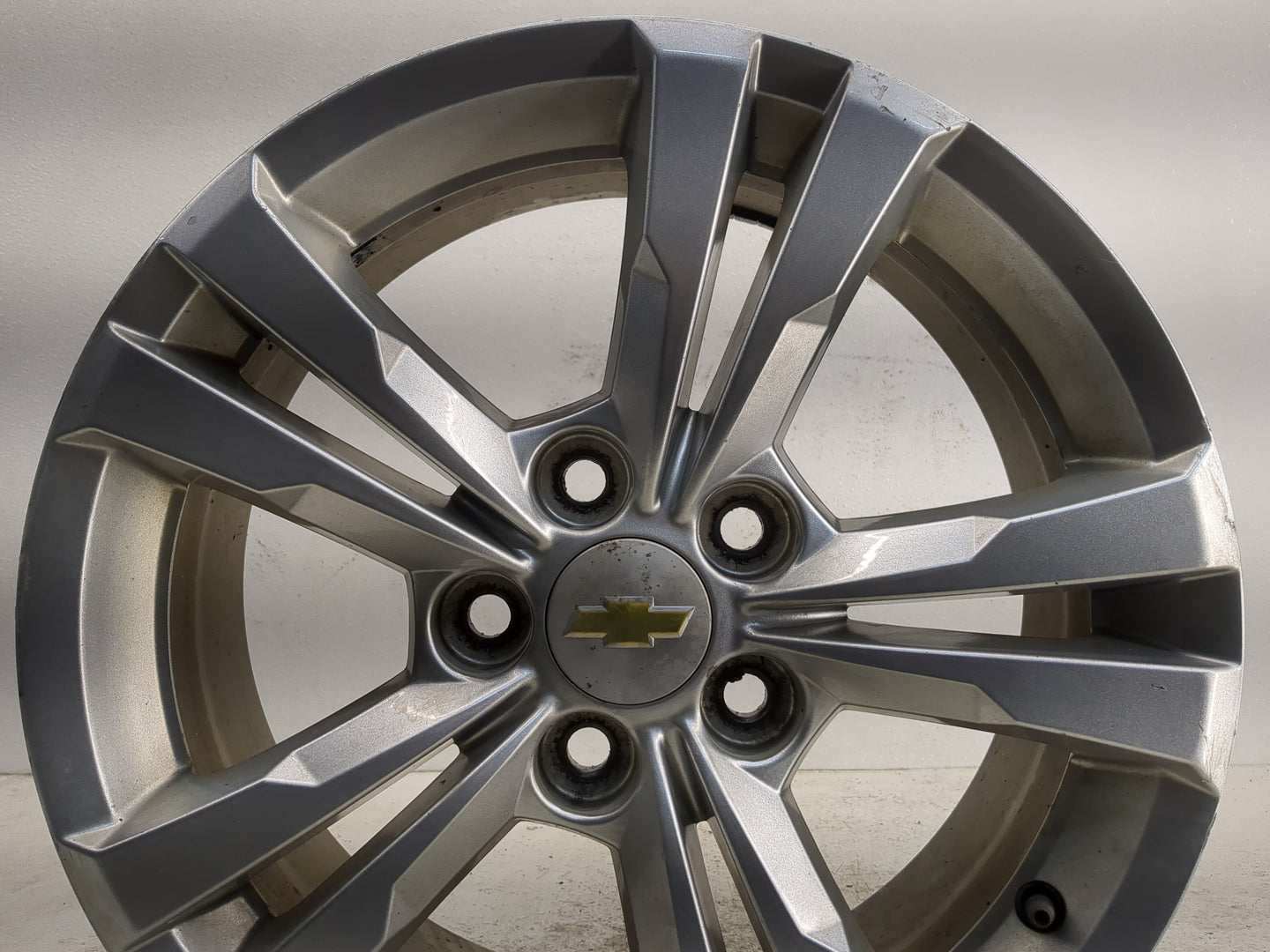 2010-2017 Chevrolet Equinox Oem Wheel Rim 1159805 - Oemusedautoparts1.com