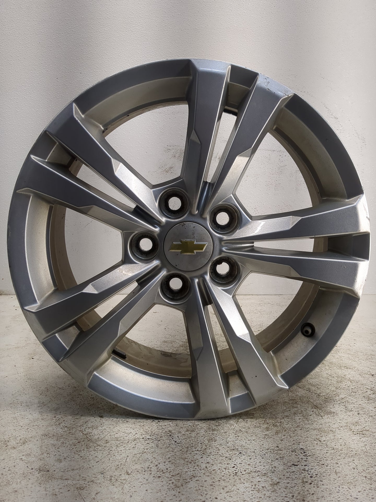 2010-2017 Chevrolet Equinox Oem Wheel Rim 1159805 - Oemusedautoparts1.com