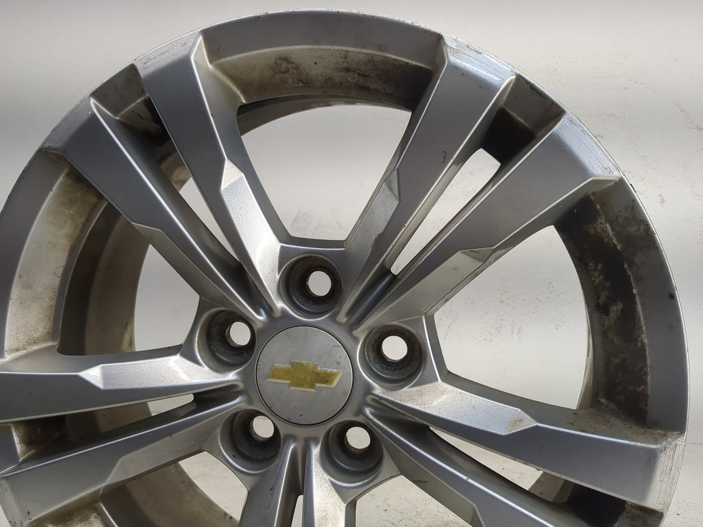 2010-2017 Chevrolet Equinox Oem Wheel Rim 1159806 - Oemusedautoparts1.com