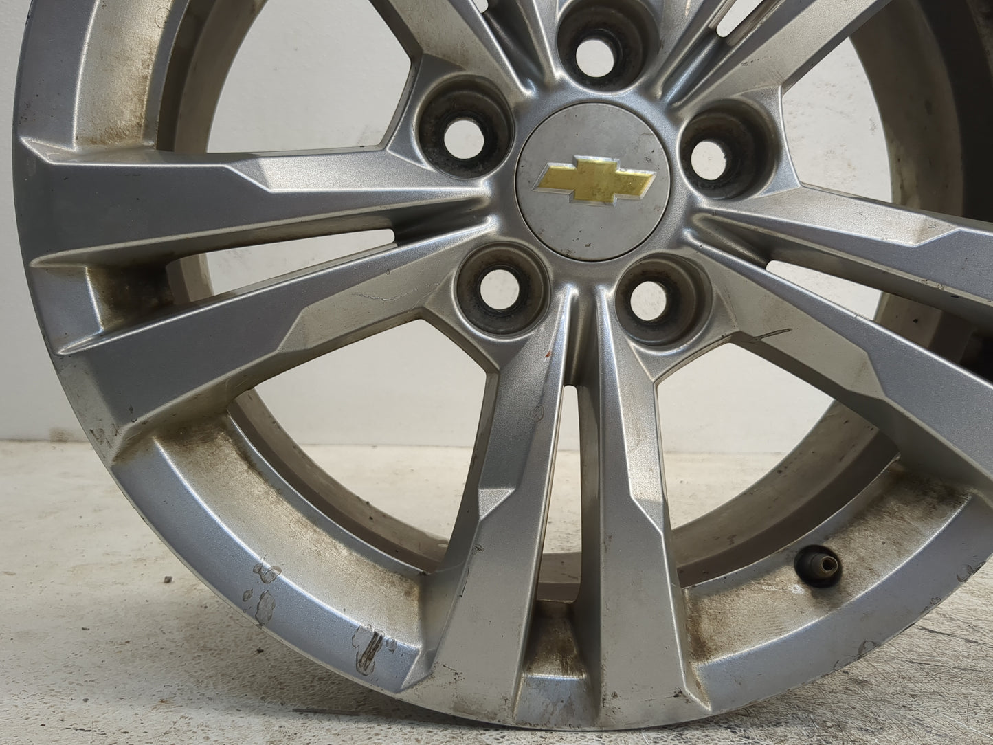 2010-2017 Chevrolet Equinox Oem Wheel Rim 1159806 - Oemusedautoparts1.com