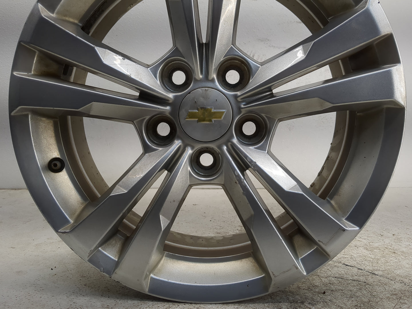 2010-2017 Chevrolet Equinox Oem Wheel Rim 1159808 - Oemusedautoparts1.com
