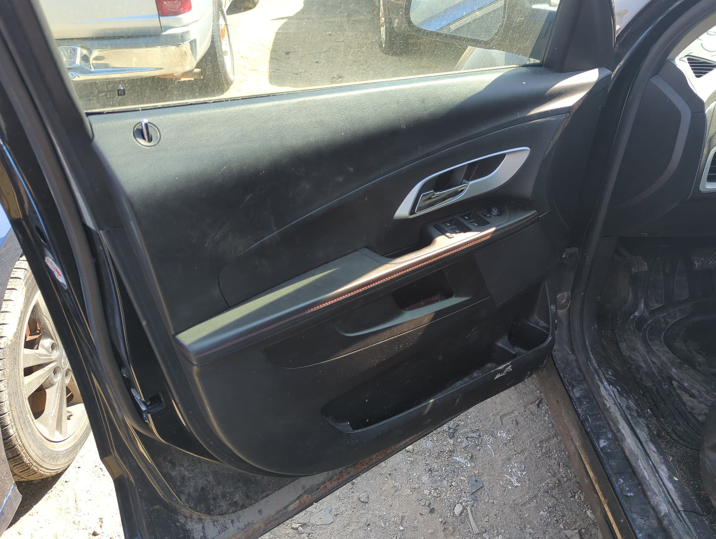 2010 Chevrolet Equinox Front Left Driver Interior Door Panel Trim 1161256 - Oemusedautoparts1.com