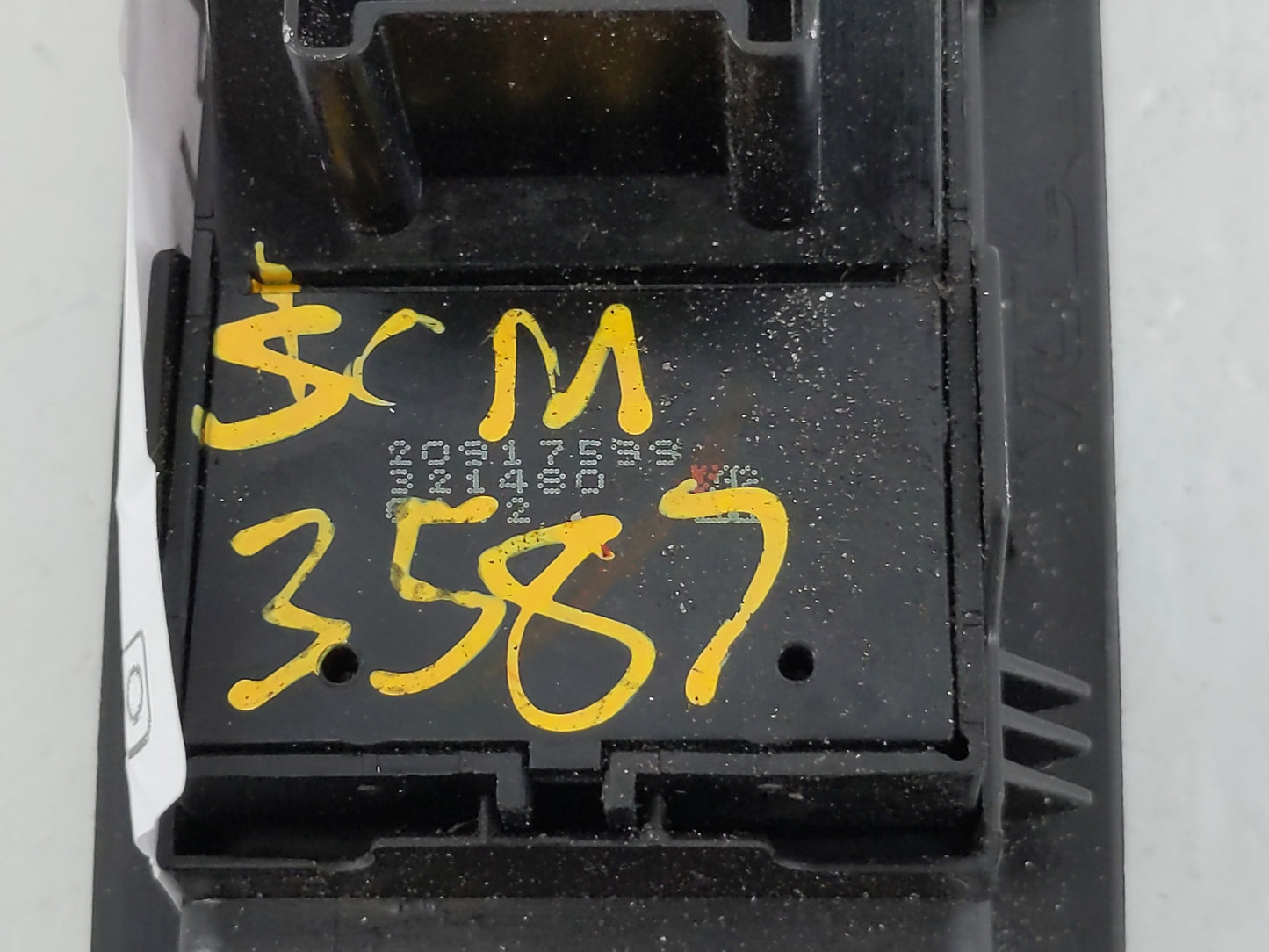 2010-2017 Chevrolet Equinox Master Power Window Switch Replacement Driver Side Left P/N:20917599 Fits OEM Used Auto Parts - 