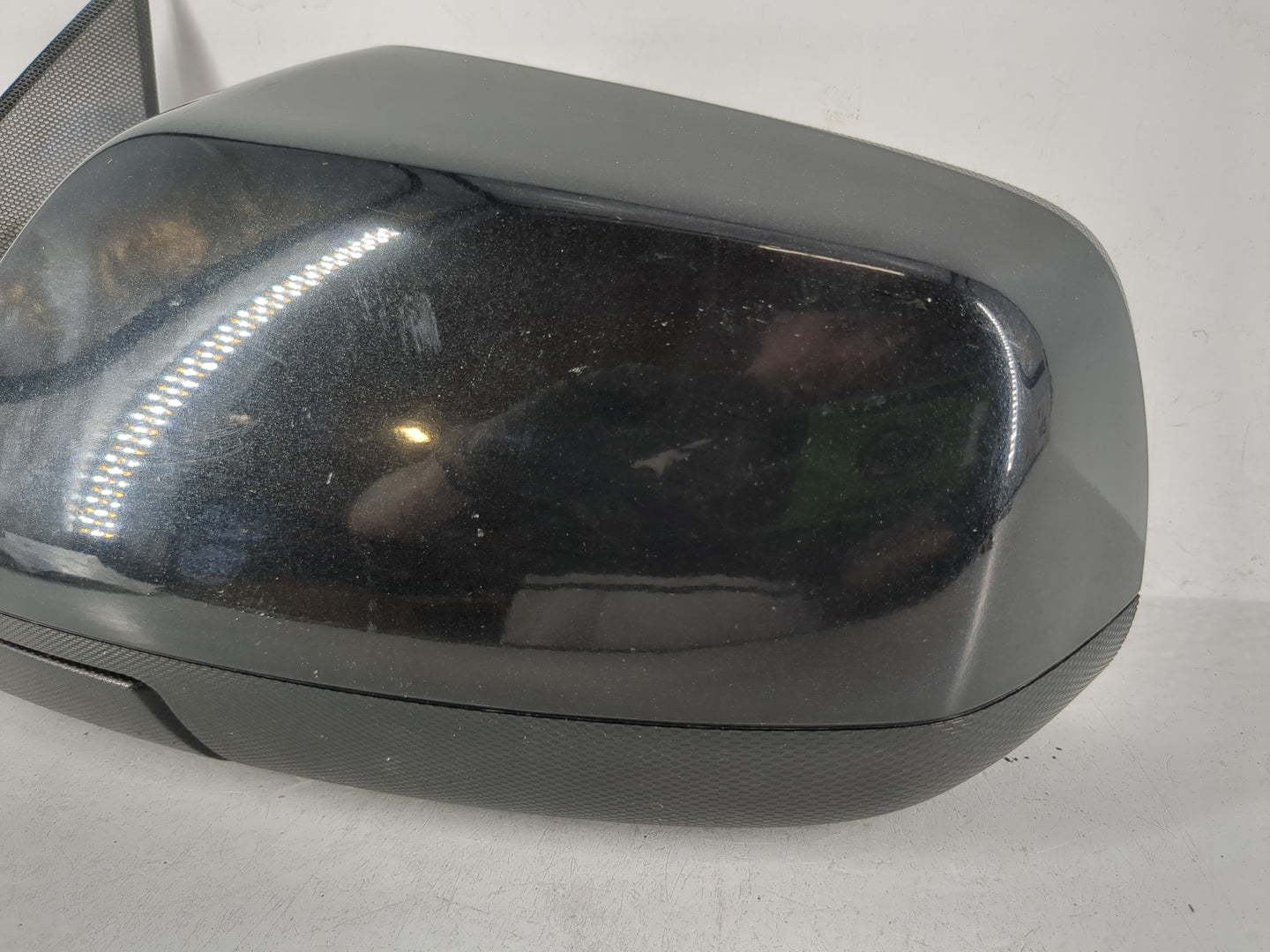 2010-2011 Chevrolet Equinox Driver Side View Mirror - Left Door Mirror OEM Used - Oemusedautoparts1.com