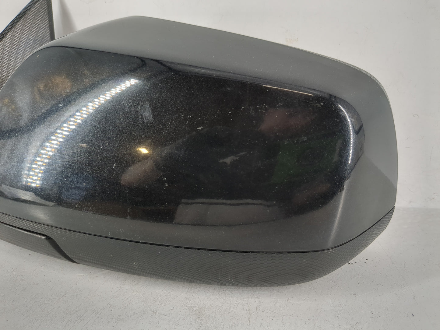 2010-2011 Chevrolet Equinox Driver Side View Mirror - Left Door Mirror OEM Used - Oemusedautoparts1.com