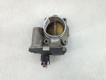 2010-2011 Chevrolet Equinox Throttle Body P/N:186AA 4922C Fits Fits 2007 2008 2009 2010 2011 2012 OEM Used Auto Parts - Oemu