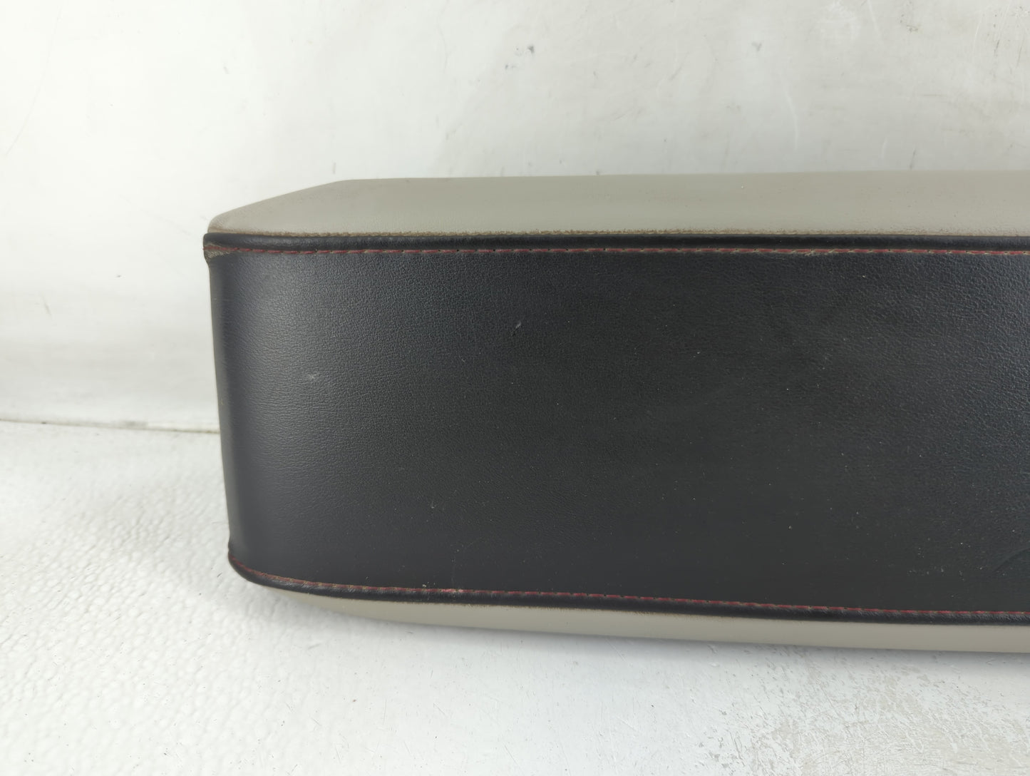2010-2011 Chevrolet Equinox Center Console Armrest Cover Lid Fits Fits 2010 2011 OEM Used Auto Parts - Oemusedautoparts1.com