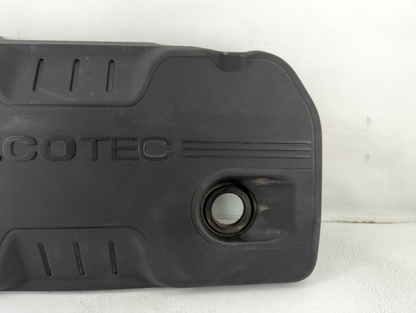 2010 Chevrolet Equinox Engine Cover - Oemusedautoparts1.com