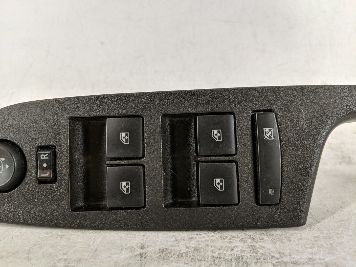 2010-2017 Chevrolet Equinox Master Power Window Switch Replacement Driver Side Left P/N:20917599 Fits OEM Used Auto Parts - 