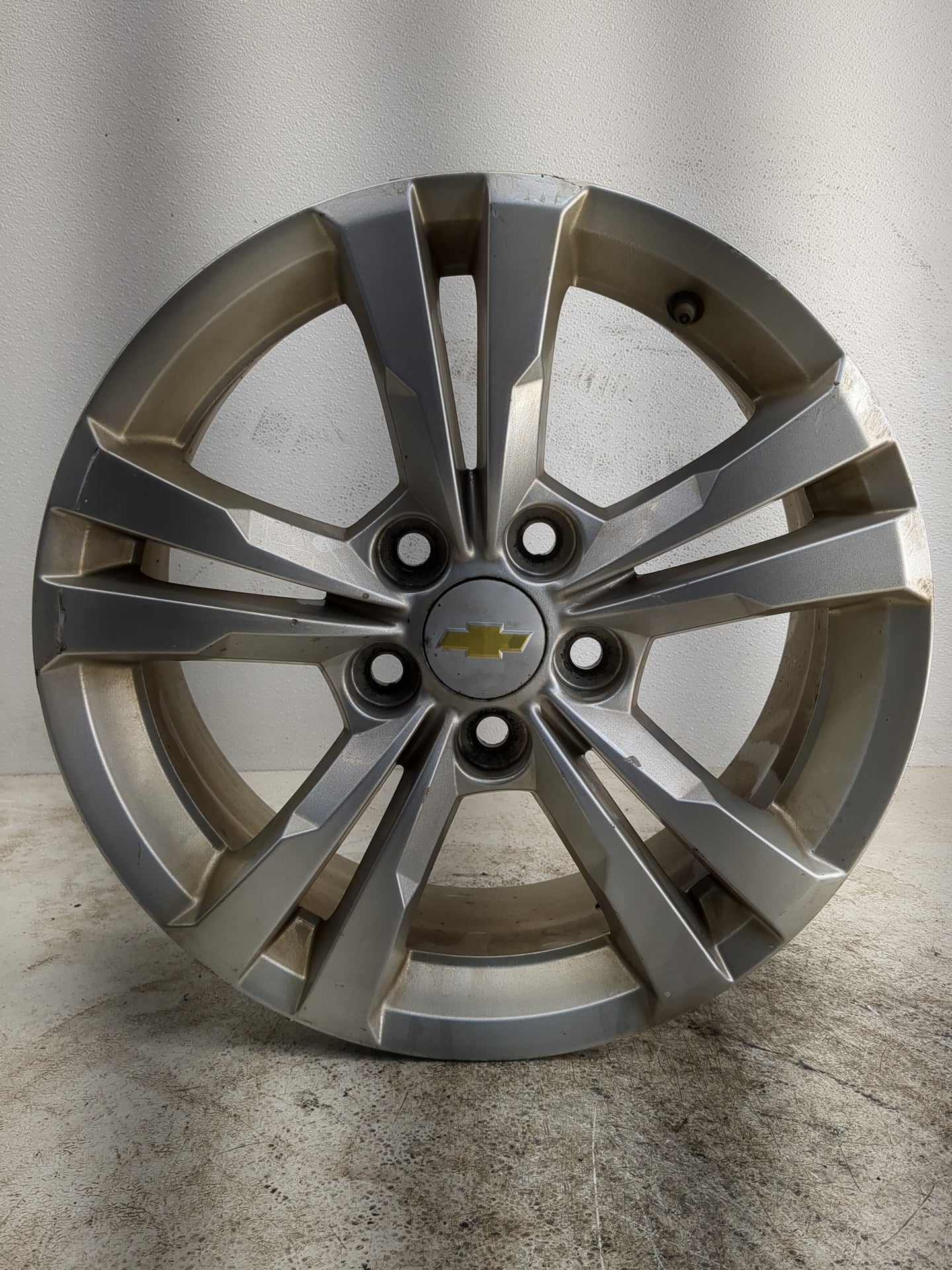 2010-2017 Chevrolet Equinox Oem Wheel Rim 1189421 - Oemusedautoparts1.com